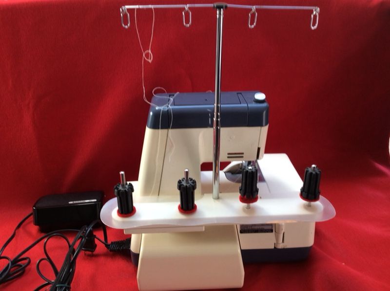 WHITE SUPERLOCK 435 SERGER for Sale in Salem, OR OfferUp