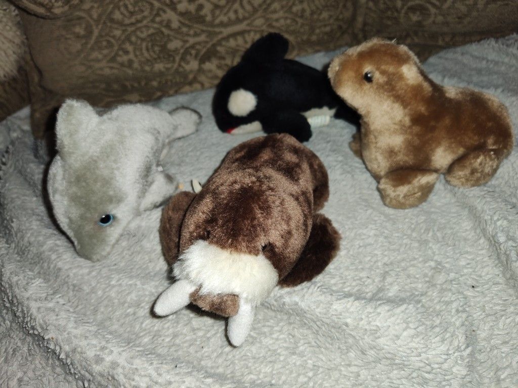 Vintage 6" DOLPHIN, Walrus, Seal, and Killer Whale Plush 1988 Sea World & kodak