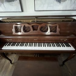 CONN Piano - Upright - Well Maintained 