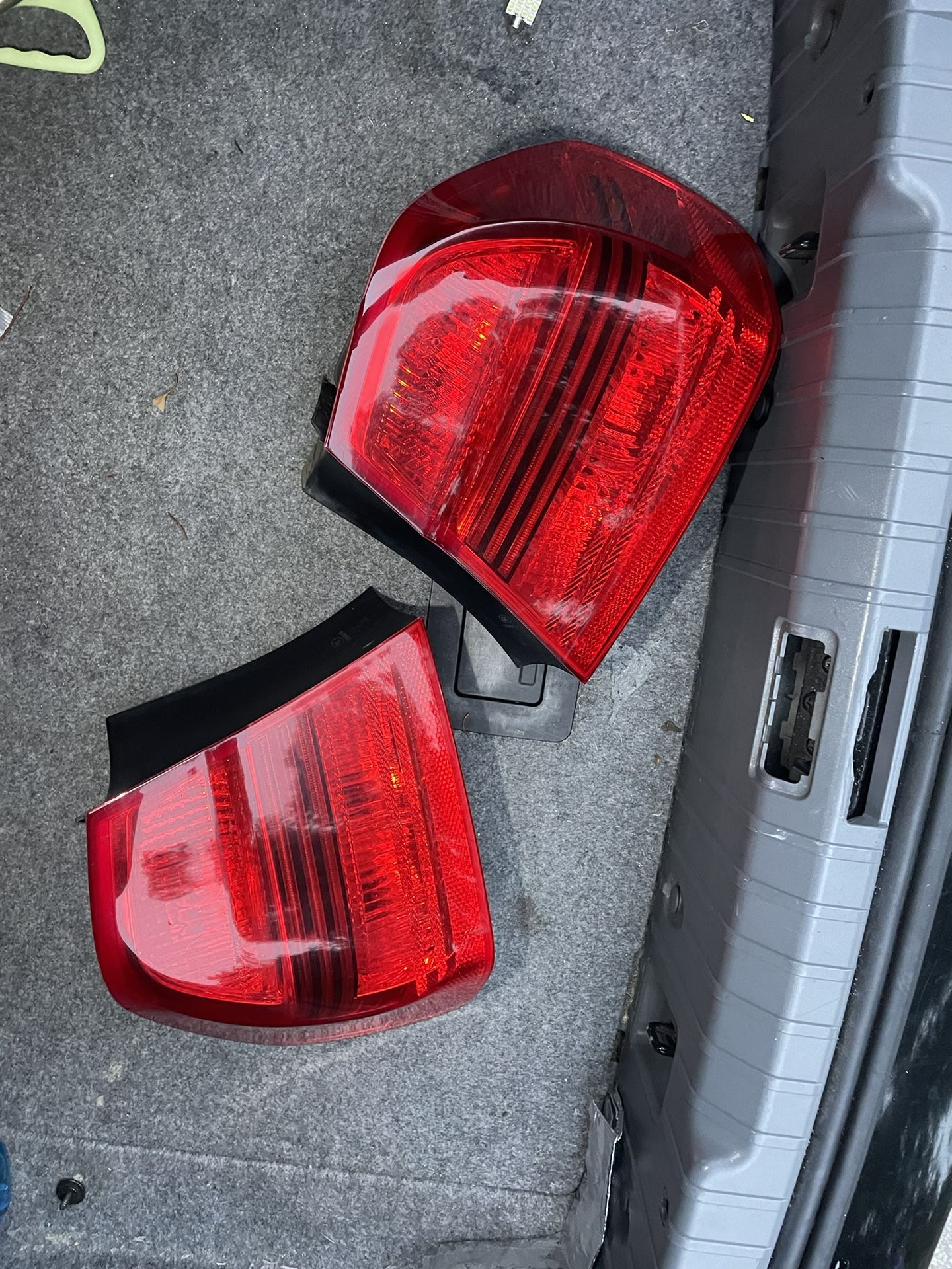 E90 TAILGHTS