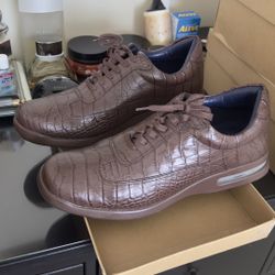 Make me an offer…Exclusive Cole Haan Air Conners Size 12