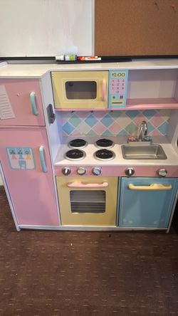 Kids Play Kitchen
