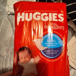 HUGGIES little Snugglers SIZE NEWBORN 