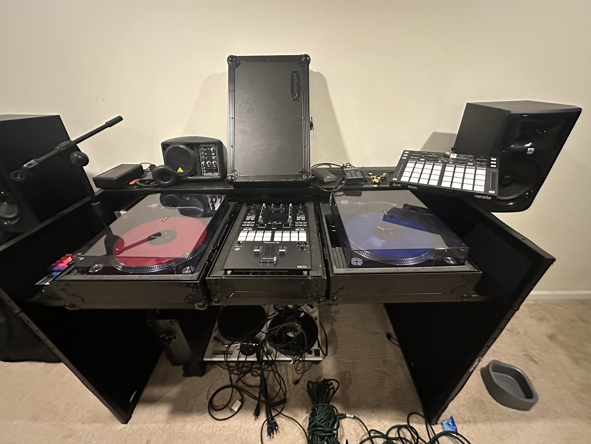 Pioneer Professional Dj Turntable Set