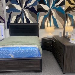 Queen Size Bedframe Set $899