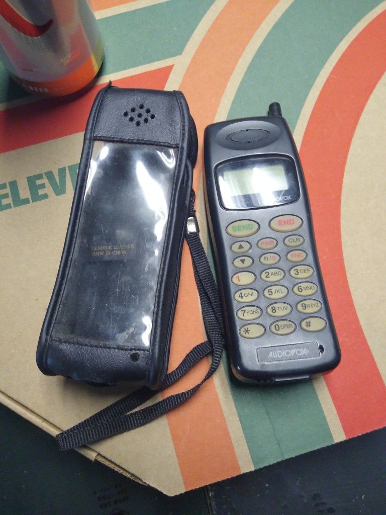 Old School Cell With Charger