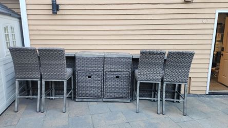 Sunvilla 8 piece modular outdoor patio bar set with 2 fire towers