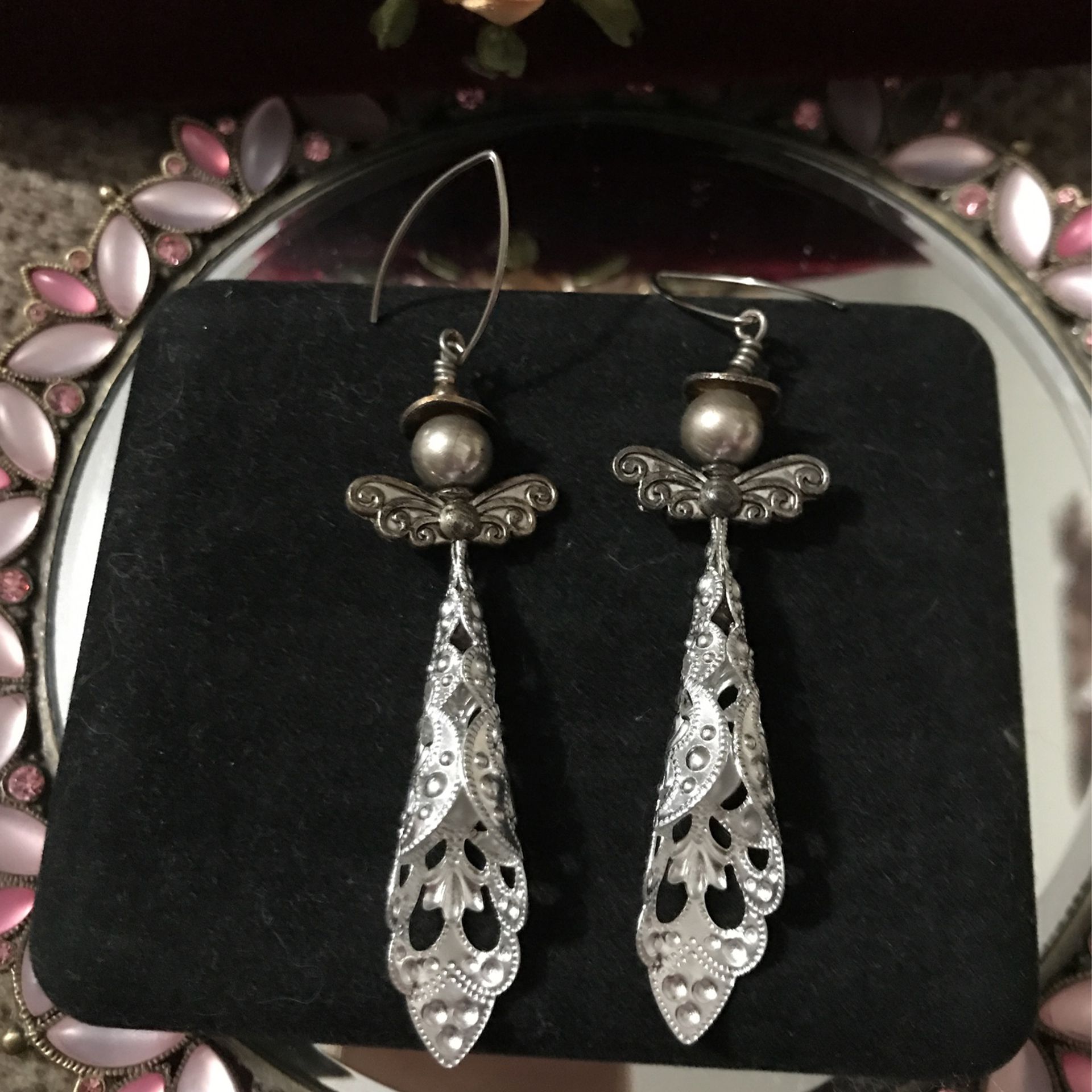 Beautiful ! Vintage Handmade Angel Earrings 