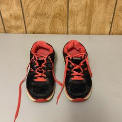 Nike Tennis Shoes - Women’s Size 8