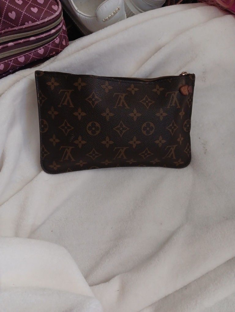 Louis Vitton Pouchette