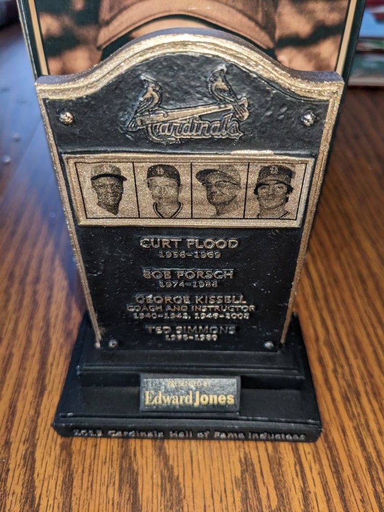 HOF Statue