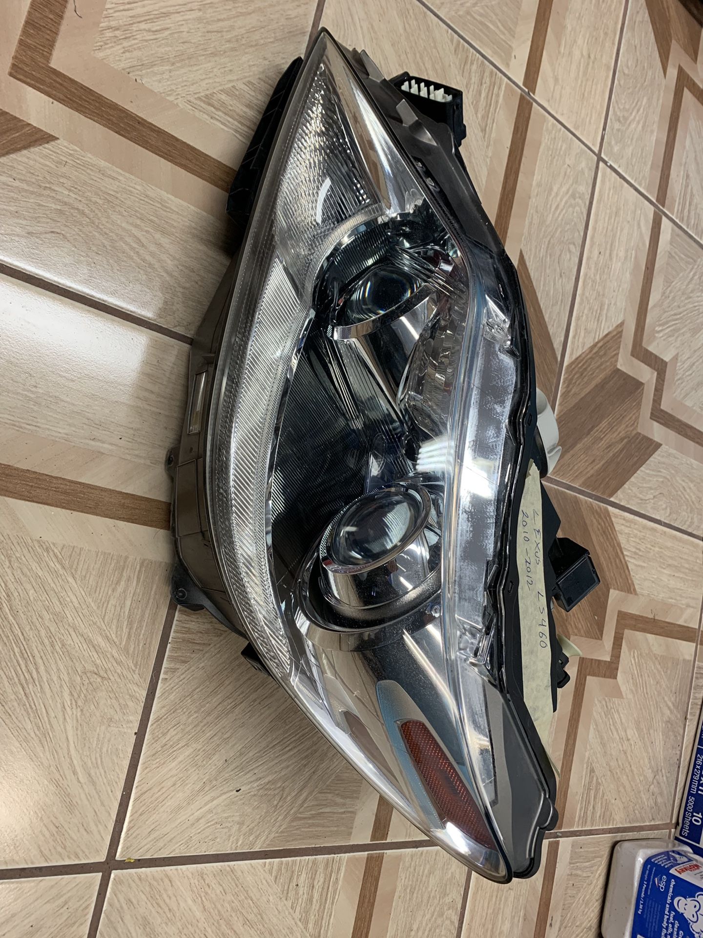 2010 2011 2012 Lexus LS 460 left headlight