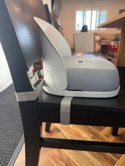 OXO TOT Perch Booster Seat with Straps - Grey