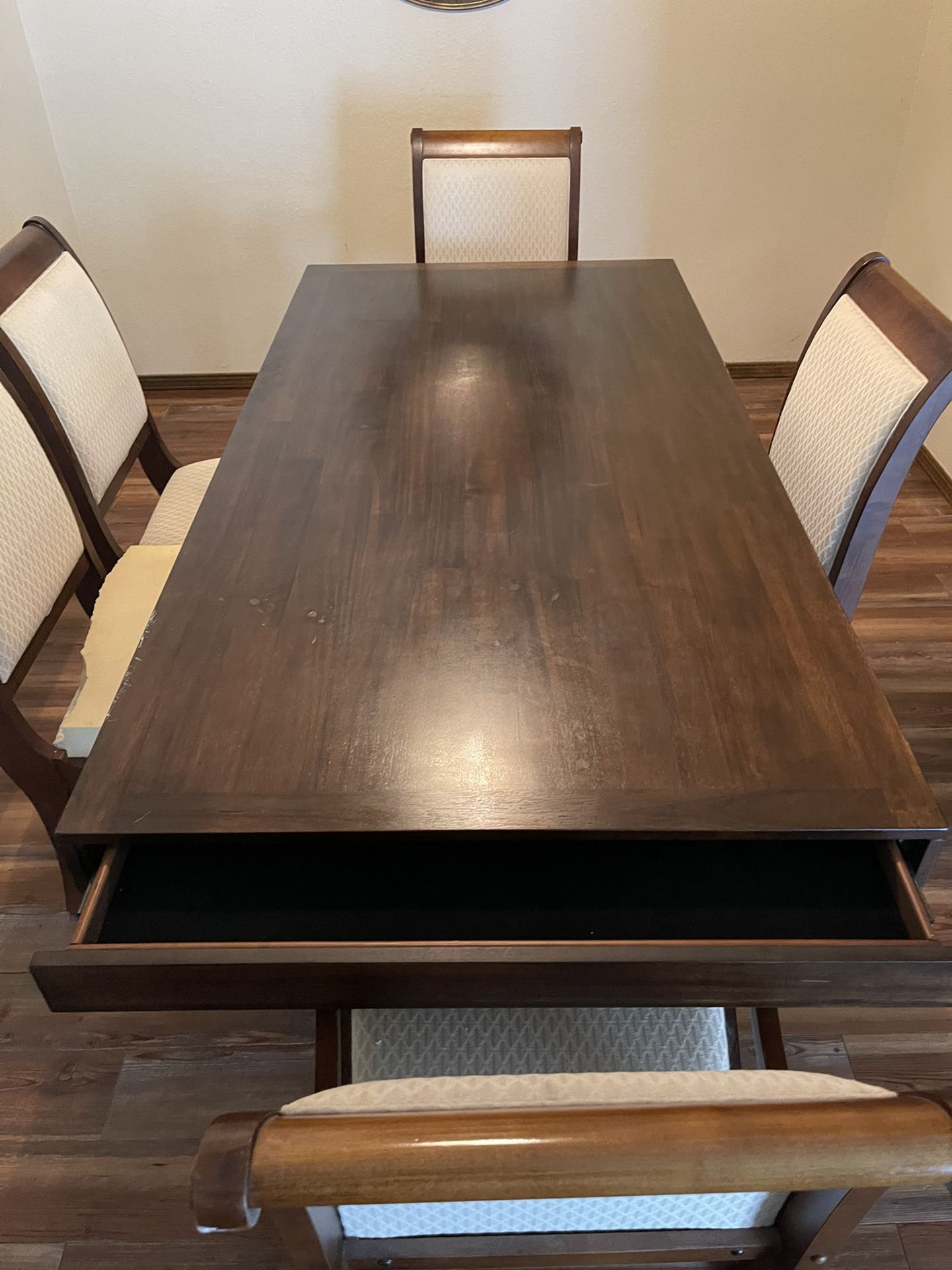 Dining Room Table With 5 Chairs 