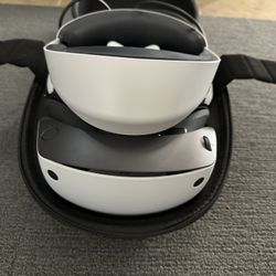 PlayStation VR2 & Case