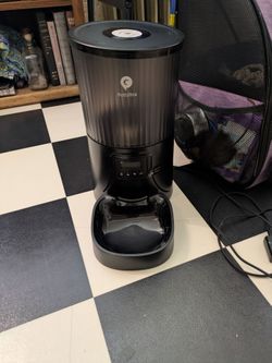 Automatic feeder