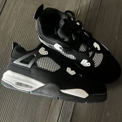 Jordan 4 White Thunder 