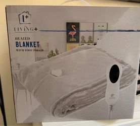HEATED blanket WITH FOOT POUCH