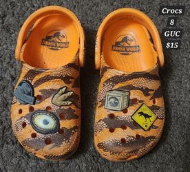 Jurrasic World Crocs