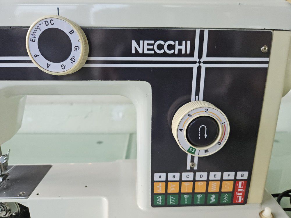 Sewing Machine Necchi