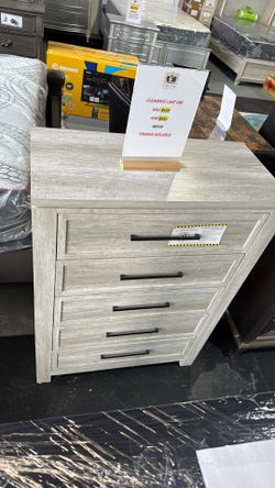 🏠 Empire Furniture  📍 Location: 14240 Fort Street, Southgate, Michigan, 48195 ✨ Transform your home with our stunning furniture collection! From coz