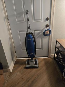 Oreck Magnesium Vacuum