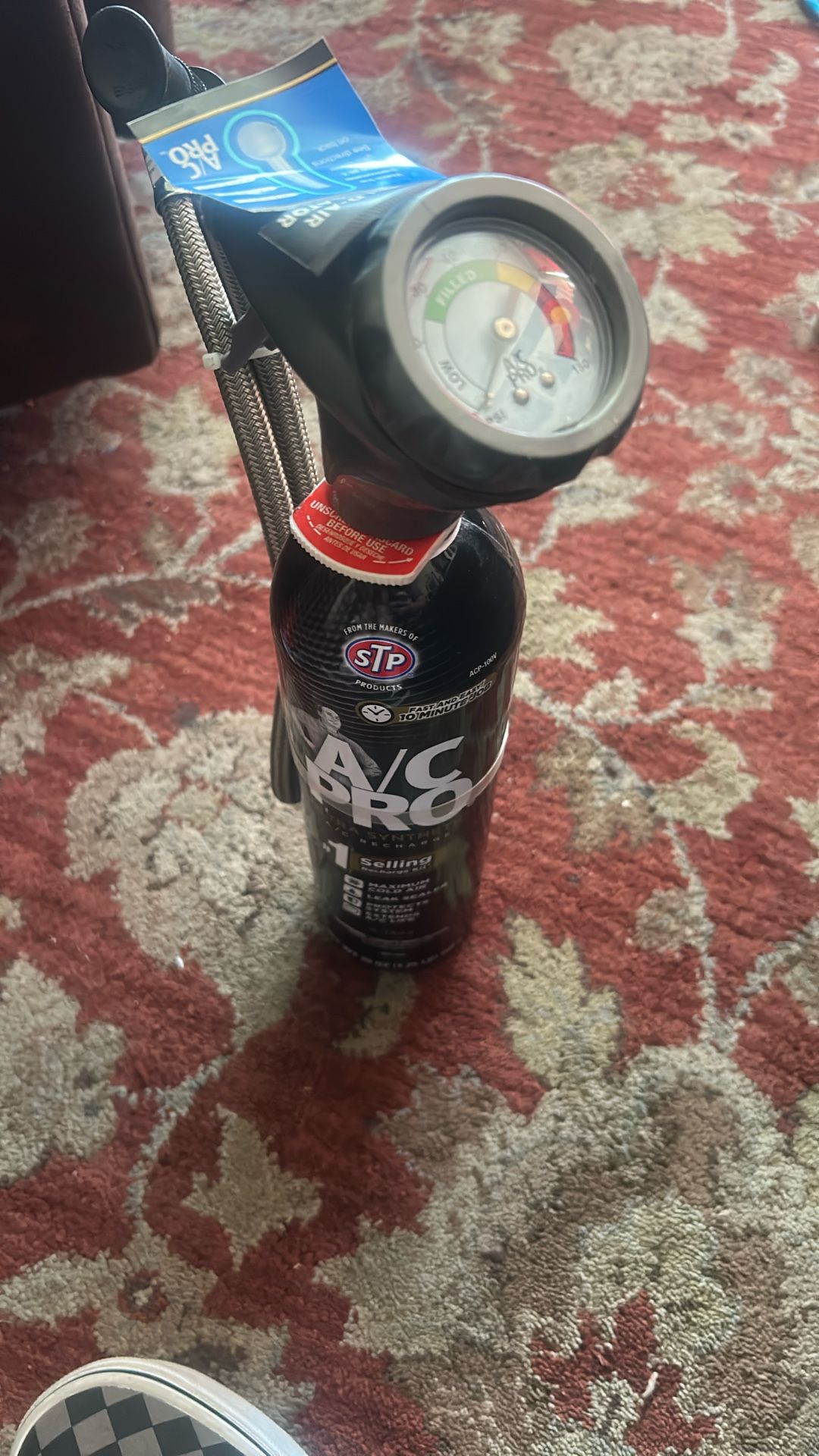 A C Pro Recharge Can