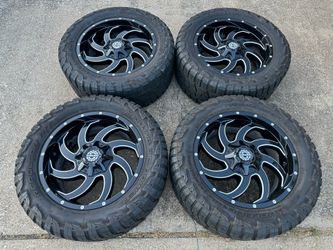 20x9 INCH SCORPION OFF-ROAD RIMS WITH 285/55R20 TIRES
