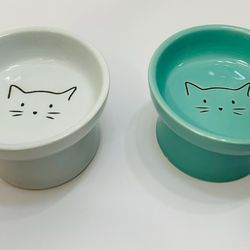 Raised cat bowls