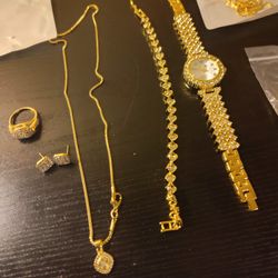 Women's Luxury Jewelry Watch Set 5pcs