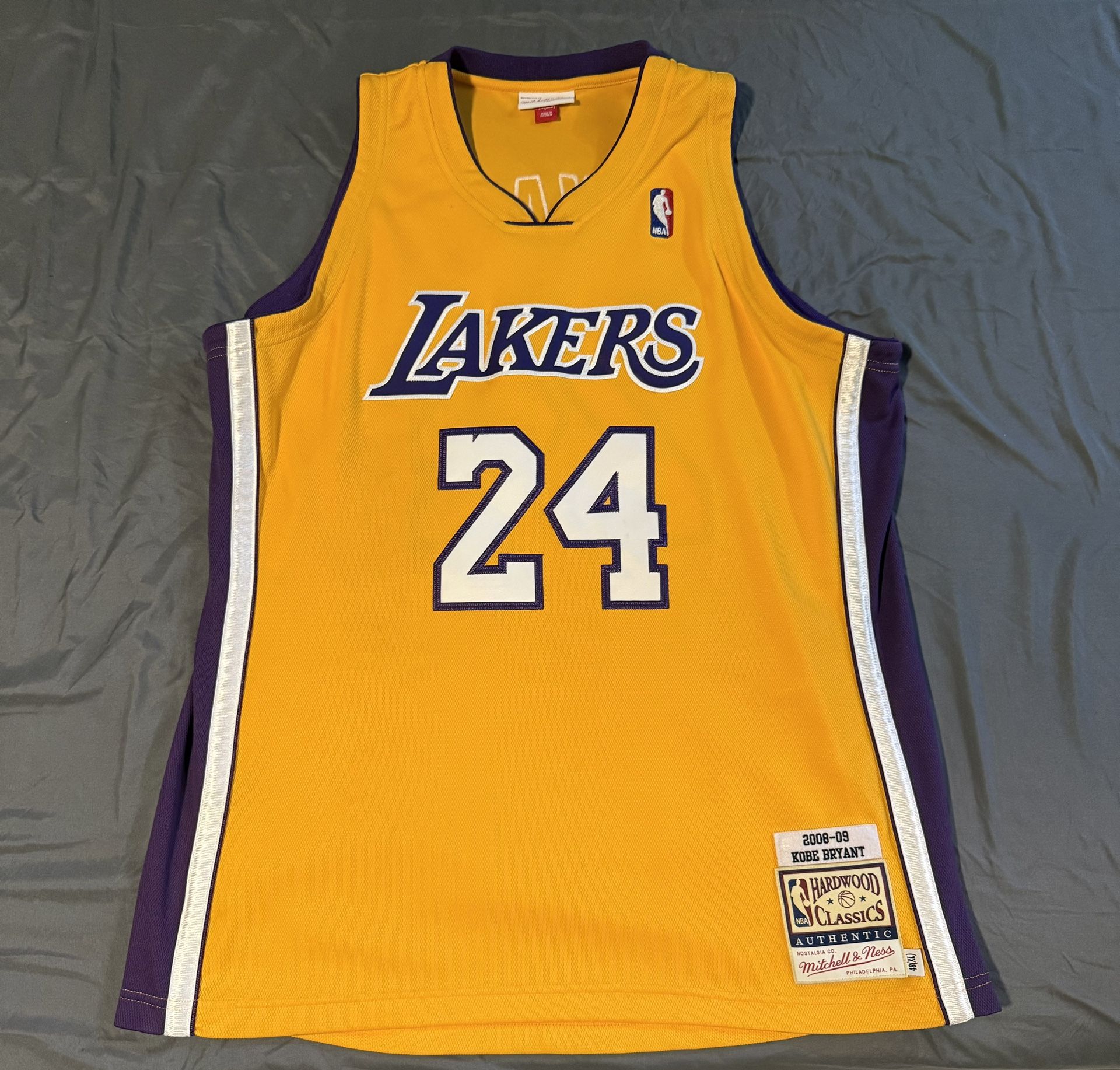 LAKERS NBA AUTHENTIC 2008 KOBE 24 JERSEY