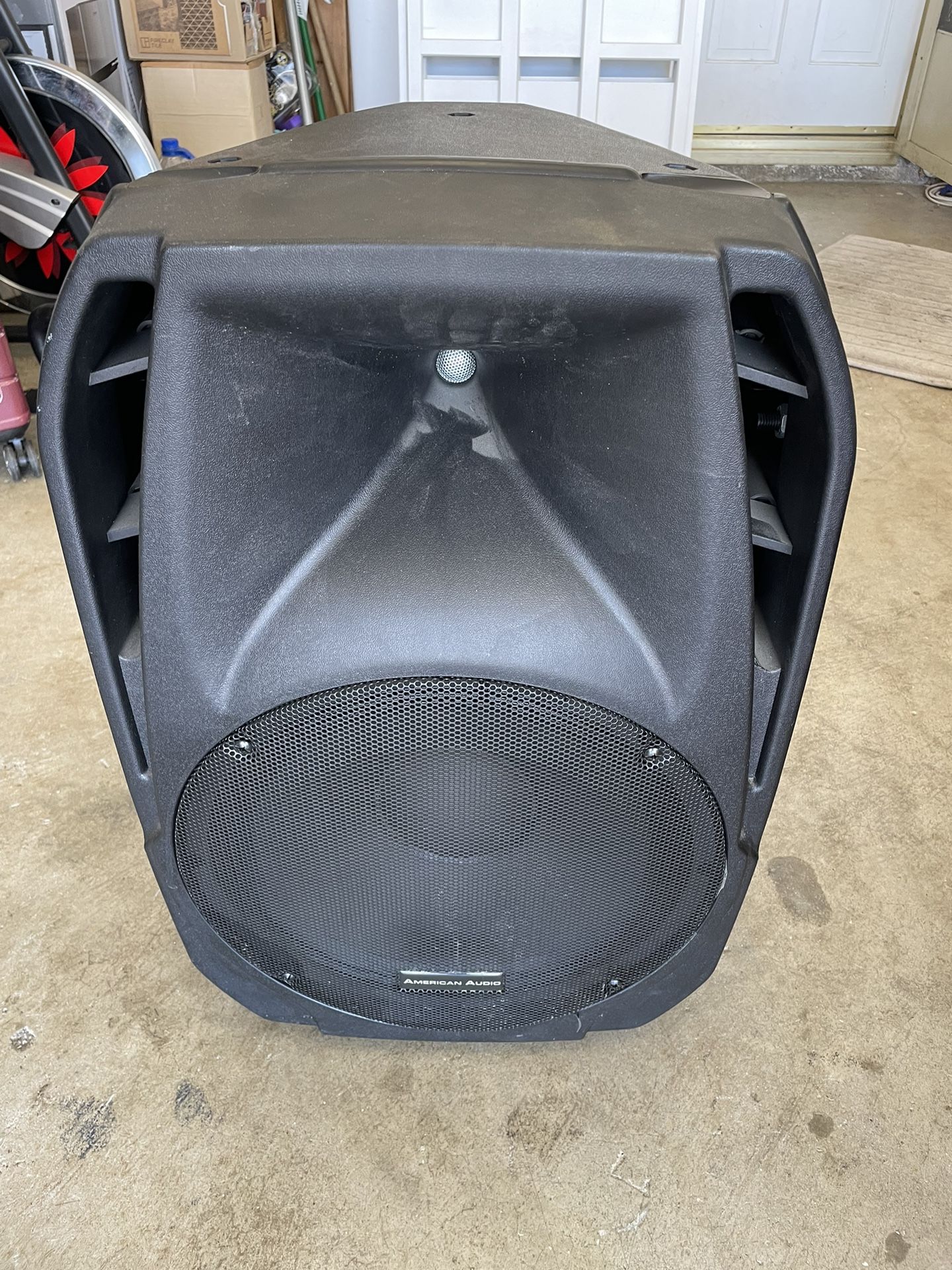 American Audio KPOW 15BT Powered Speaker