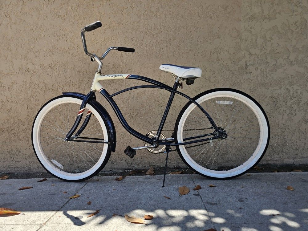 Schwinn Legacy 26 Inch Beach Cruiser Bike $150