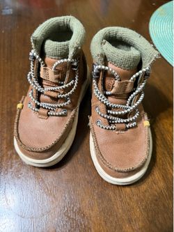 Hey dude Bradley boots