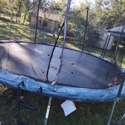 6ft Trampoline