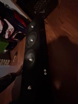 Speaker rack