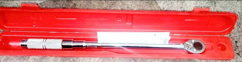 Proto 6068C 1/2" Drive Micrometer Torque Wrench. in-lb w/ Case & Manual in Like New Condition