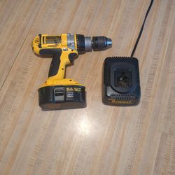 DeWalt Drill With Battery And Charger