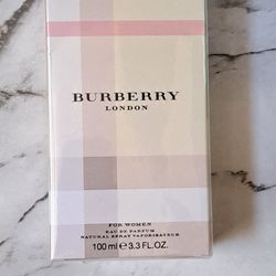 NEW & SEALED BURBERRY LONDON WOMAN'S LARGE PARFUM SPRAY 40$