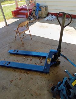 Heavy Duty Pallet Jack – $250 – Anderson SC”