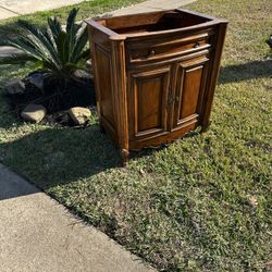 36” AMERICAN STANDAND FRENCH PROVINCIAL SOLID WOOD VANITY(MINOR CHIP WOOD) SEE PICS