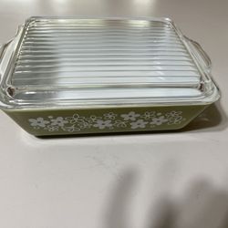 Vintage Pyrex Casserole Dish