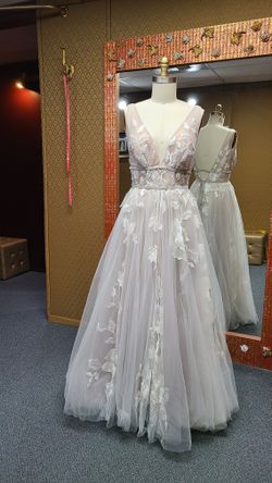 Not Used Wedding Dress Size 14-16