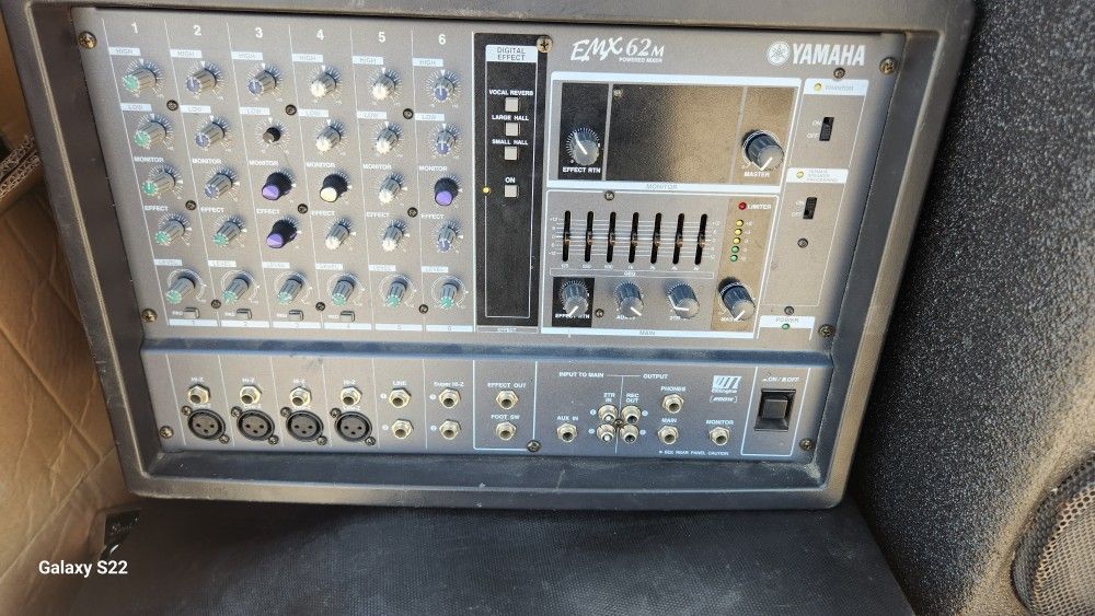 200 Watt YAMAHA PA SYSTEM With Two 8 Inch Speakers