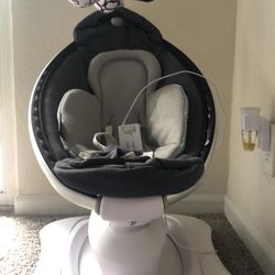 Mamaroo Multi-motion Baby Swing 