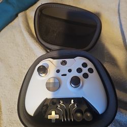 Elite Series 1 Xbox Controller New With Case And Attachments 