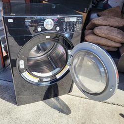 Washer Dryer Set LG Dryer And Whirlpool Stand Up Washer With Agitation!! Eletrical Like New!!! Make A Offer To Get These A New Home!!!
