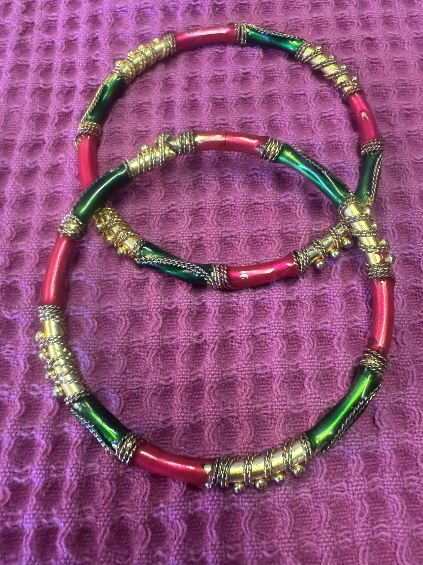 Vintage bangle Bracelets -2 Piece