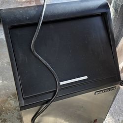 ICE MACHINE 