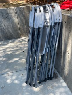 Foldable chairs and table